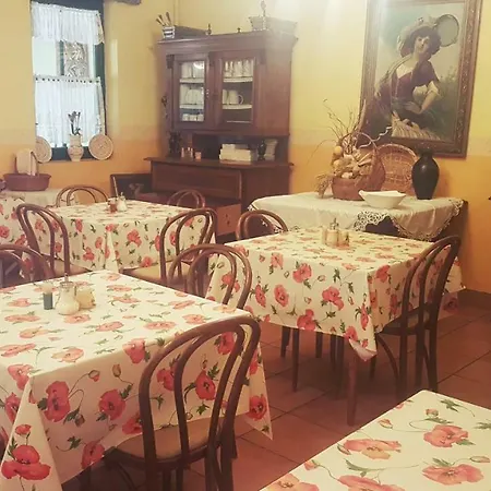 Ramona Schloss 3* 시오포크