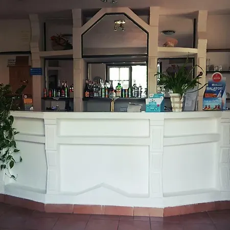 Ramona Schloss 3* 시오포크