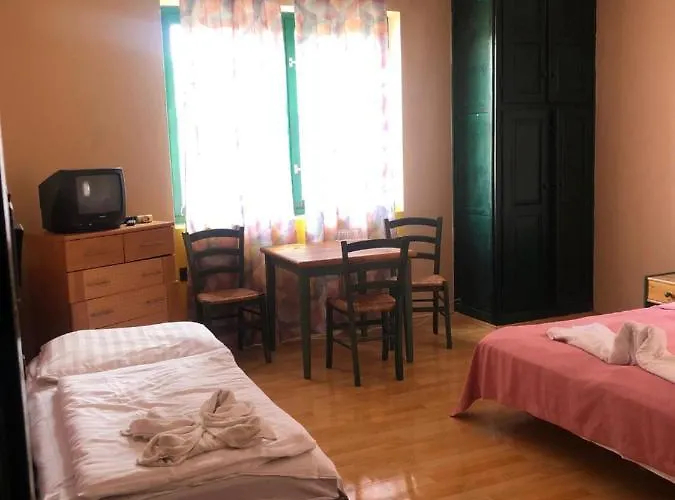 Ramona Schloss 시오포크